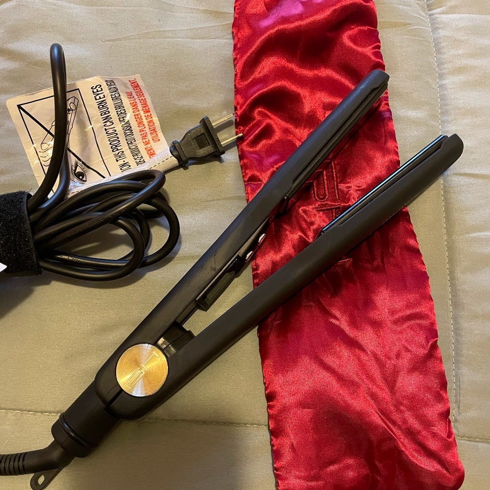 HSI Professional Glider tourmaline ceramic plate hair straightener